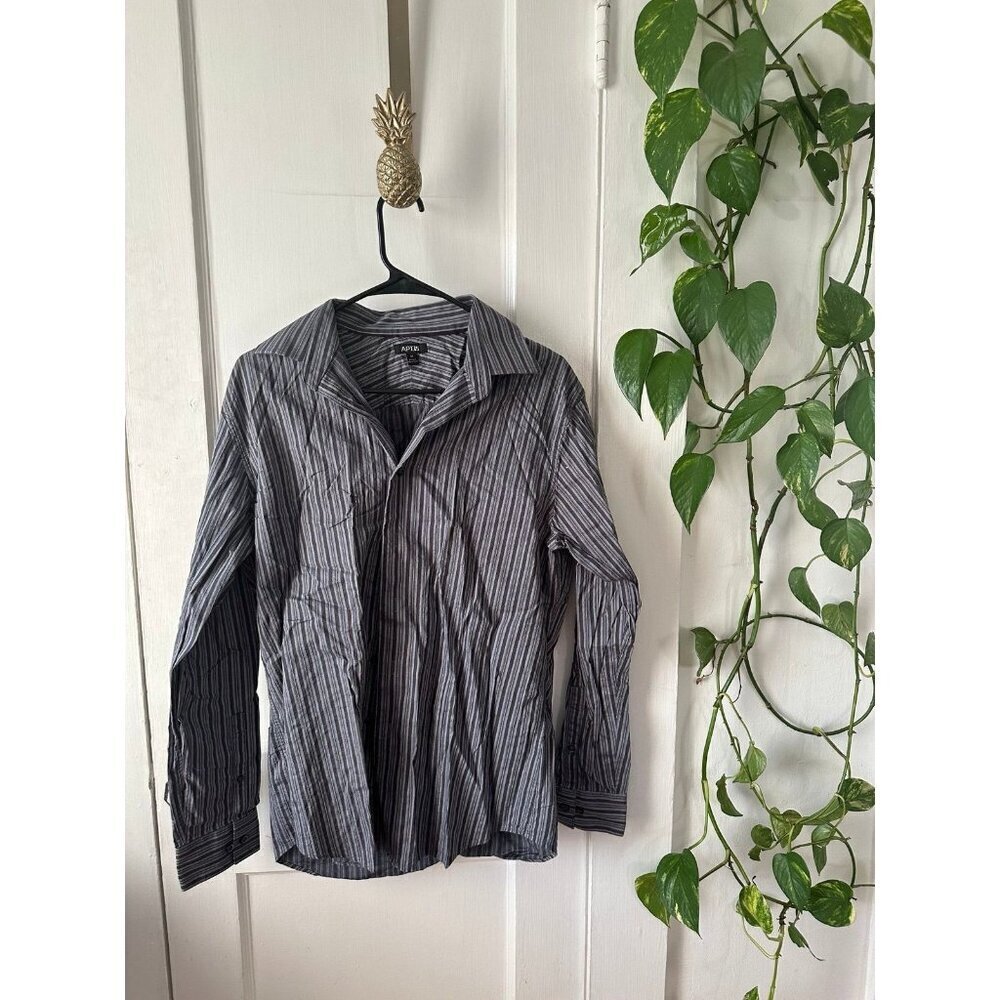 Apt 9 men’s size medium striped shirt